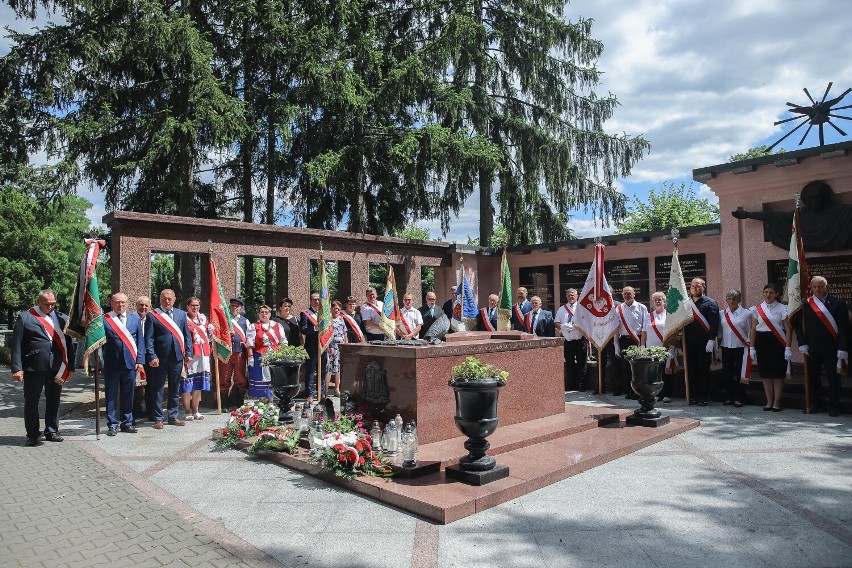 Jubileuszowa XXX Krajowa Pielgrzymka Sołtysów w Licheniu. Swoje  świętowanie postanowili połączyć z pomocą naszym wschodnim sąsiadom