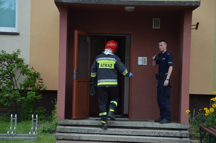 Interwencja na osiedlu Stare Sady w Wieluniu. W mieszkaniu znaleziono zwłoki