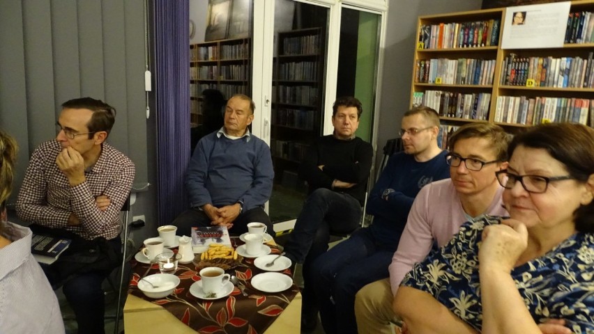 Spotkanie autorskie z Magdaleną Grzebałkowską w Miejskiej Bibliotece Publicznej