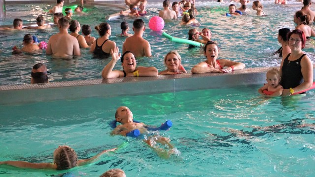 Kompleks Zduńska Woda zanotował rekordową frekwencję. W ostatnią niedzielę z kąpieli w tym zduńskowolskim obiekcie skorzystało ponad 1000 osób!