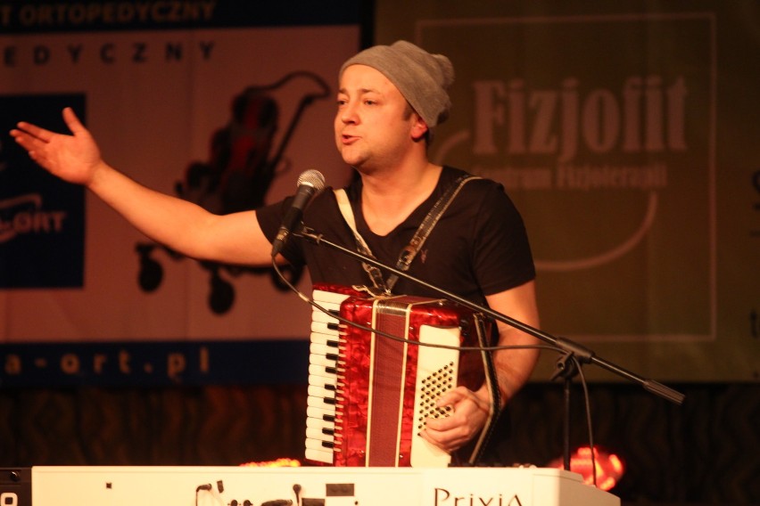 Czesław Mozil w Zabrzu. Zagrał dla Zuzi i Mai Raczkowskich