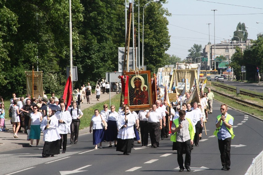 Święto Eucharystii. Procesja przeszła ulicami Łodzi