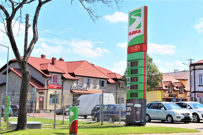 Stacja paliw Bliska, ul. Poznańska 33