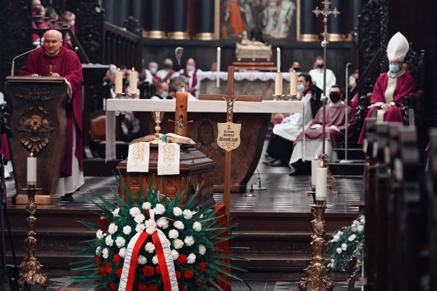 Pogrzeb śp. ks. prałata Andrzeja Kowalczyka, 25.02.2021