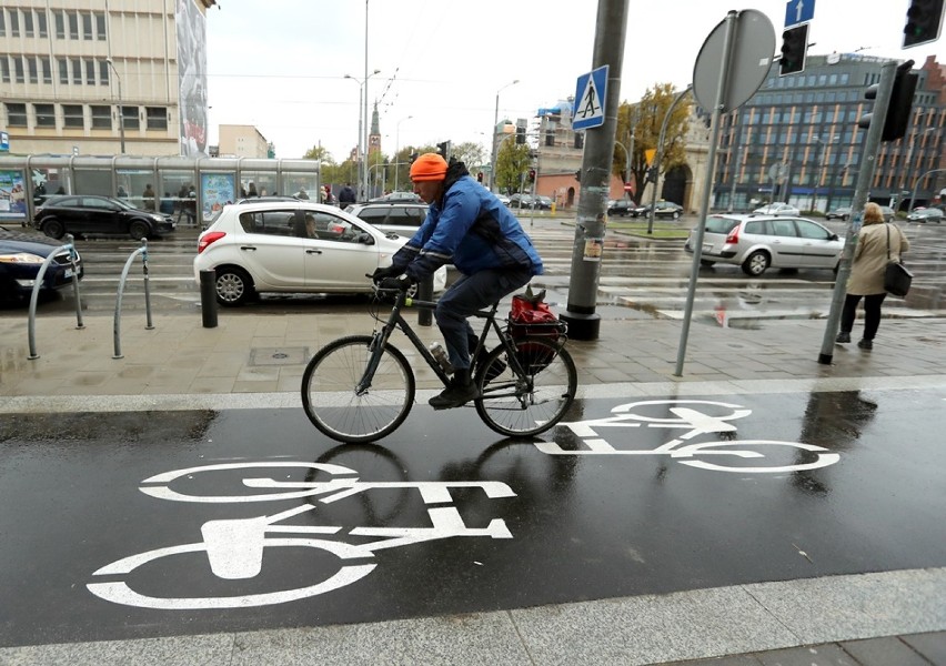Nowy odcinek drogi dla rowerzystów w centrum Szczecina [zdjęcia] 