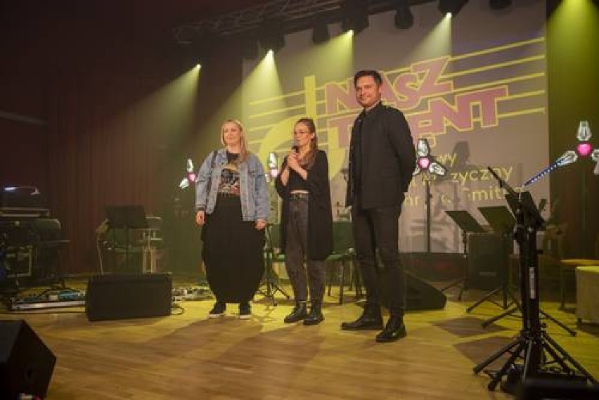  Koncert finałowy powiatowego  Festiwalu "Nasz talent" w Koziegłowach ZDJĘCIA