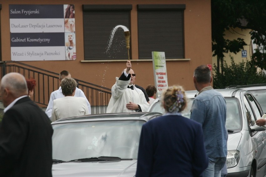 Święcenie samochodów w Legnicy (ZDJĘCIA)