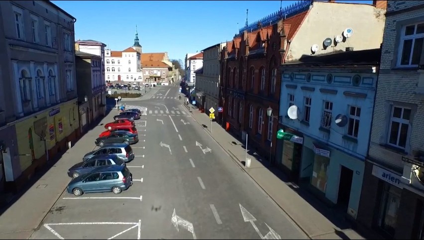Śrem: dron latał nad miastem i filmował ulice. Zobacz...