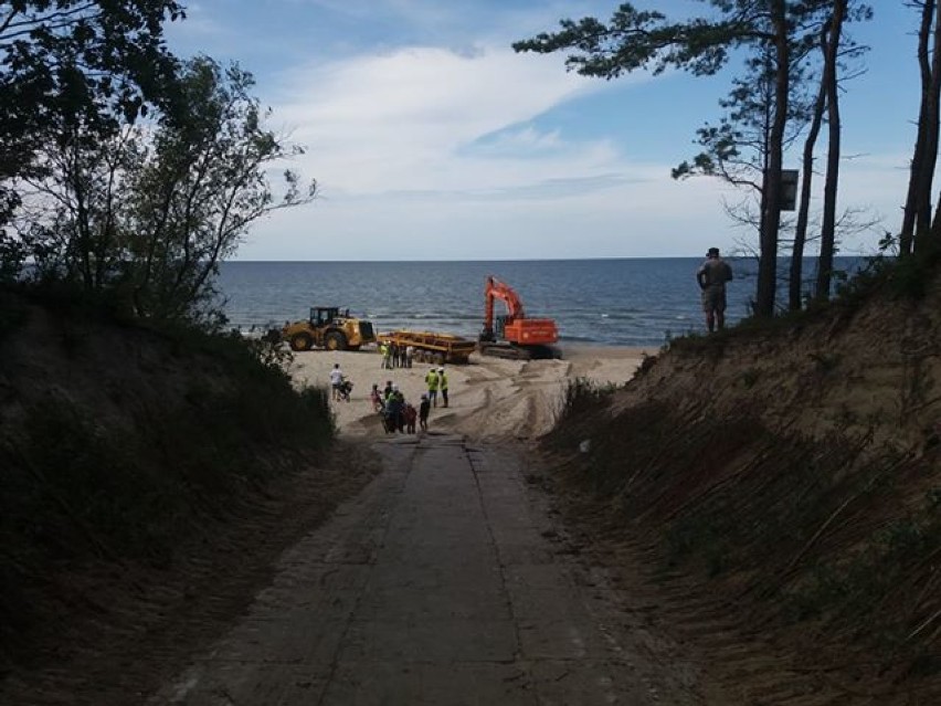 Gmina Stegna . Rozpoczęła się refulacja plaży w Stegnie 