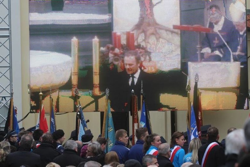 Donald Tusk wygłosił mowę pożegnalną na pogrzebie Tomasza Tomczykiewicza 