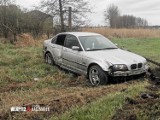 Żodyń: Srebrne BMW wypadło z drogi i uderzyło w ogrodzenie posesji