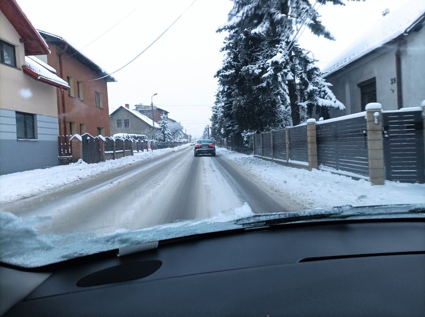 Kto jest odpowiedzialny za odśnieżenie  danego odcinka drogi...