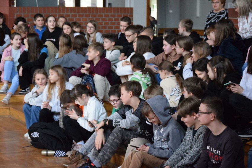 Spotkanie z olimpijczykiem w Szkole Podstawowej numer 9 w Skierniewicach