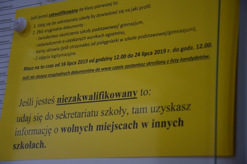 Wolne miejsca dla uczniów po gimnazjum:
ZS w Karsznicach -...