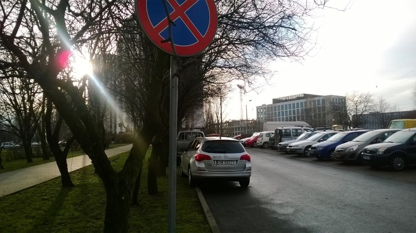 Miszcz parkowania w Katowicach - Dzień jak codzień na...