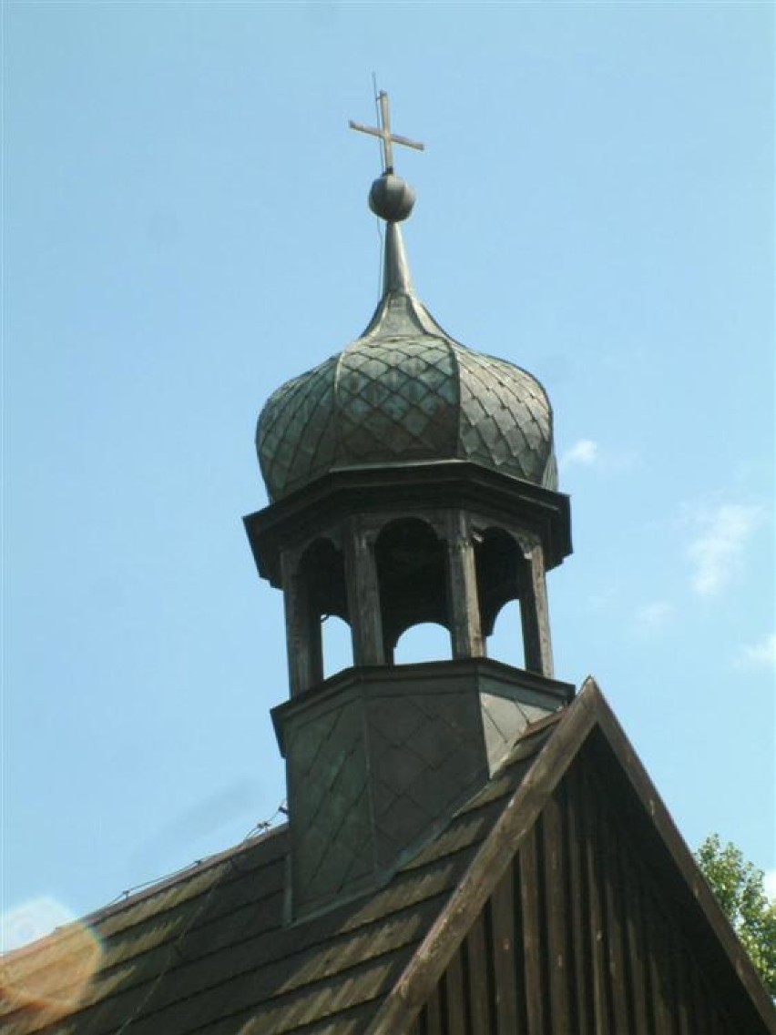 Września: Powiat wrzesiński wesprze finansowo konserwację kościoła oraz dzwonnicy w Zielińcu [GALERIA]