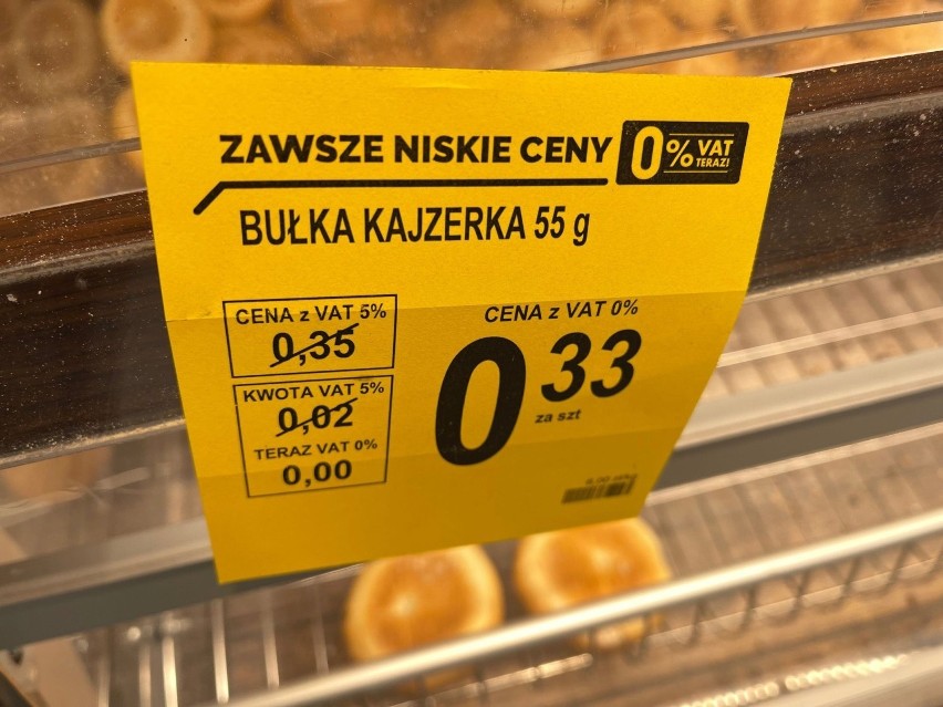 - Do 0 procent obniżamy VAT na podstawowe produkty spożywcze...