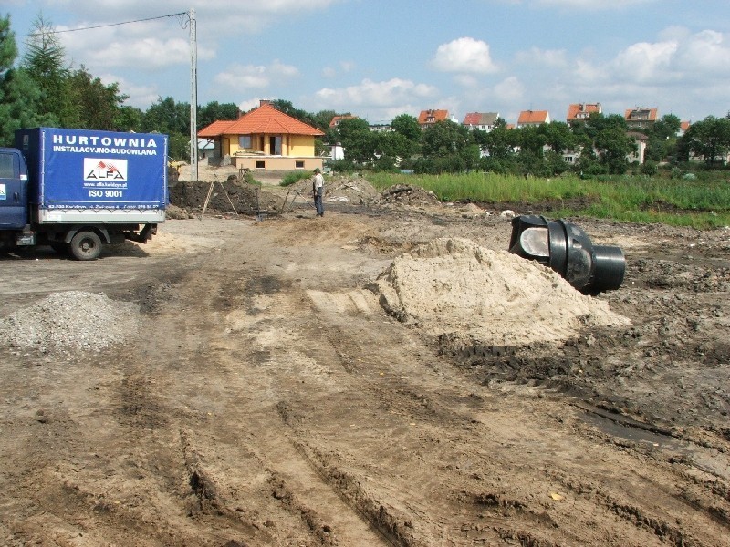 Prabuty: Budowa kanalizacji sanitarnej i drugi hangar na plaży jeziora Dzierzgońskiego