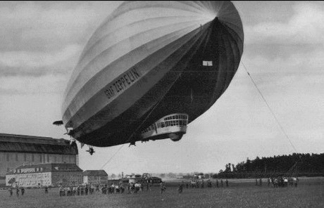 1931 – Na lotnisku w Gliwicach zacumował sterowiec Graf...