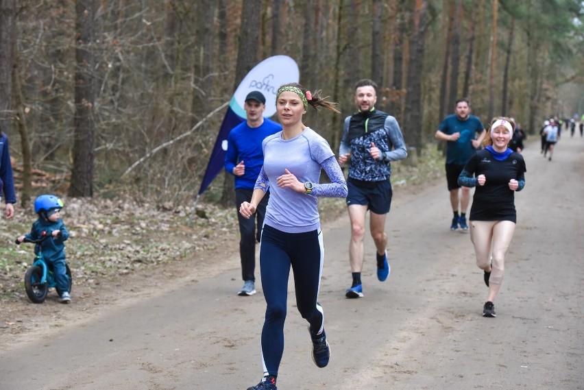 212 osób wzięło udział w 341. toruńskim parkrunie, czyli...