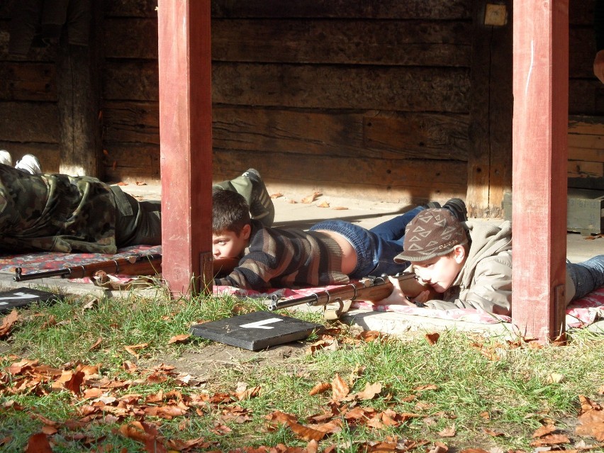 Zawody strzeleckie w lesie Dębina w Żorach z okazji 11 listopada 2012 r. Zobacz nasze zdjęcia!