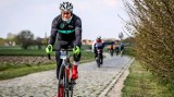 Wojciech Michałek, kolarz – amator z Radomska, znów rusza na trasę wyścigu Paryż – Roubaix! ZDJĘCIA