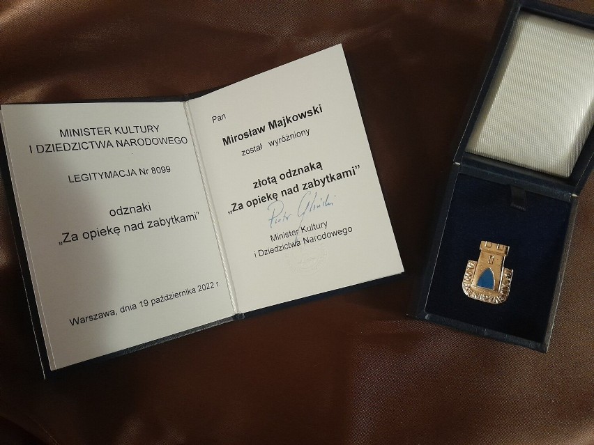 Mirosław Majkowski odznaczony Złotą Odznaką za opiekę nad zabytkami