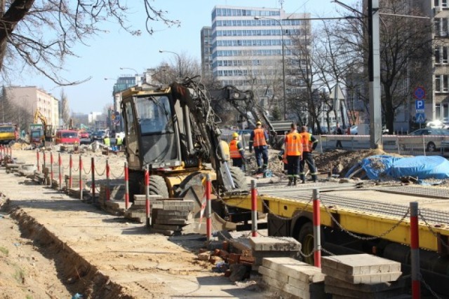 W nocy z 5 na 6 kwietnia zmieni się rozkład komunikacji ...