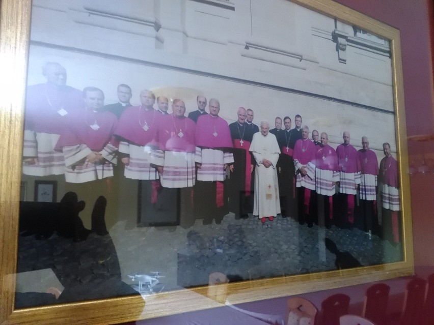 Pamiątkowe zdjęcie z papieżem Benedyktem XVI