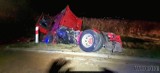 Śmiertelny wypadek w Grodkowie. W zderzeniu z ciężarówką zginął kierowca renault clio