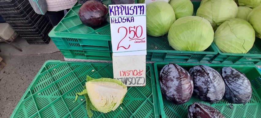 Kapusta włoska po 2,5 zł za kg