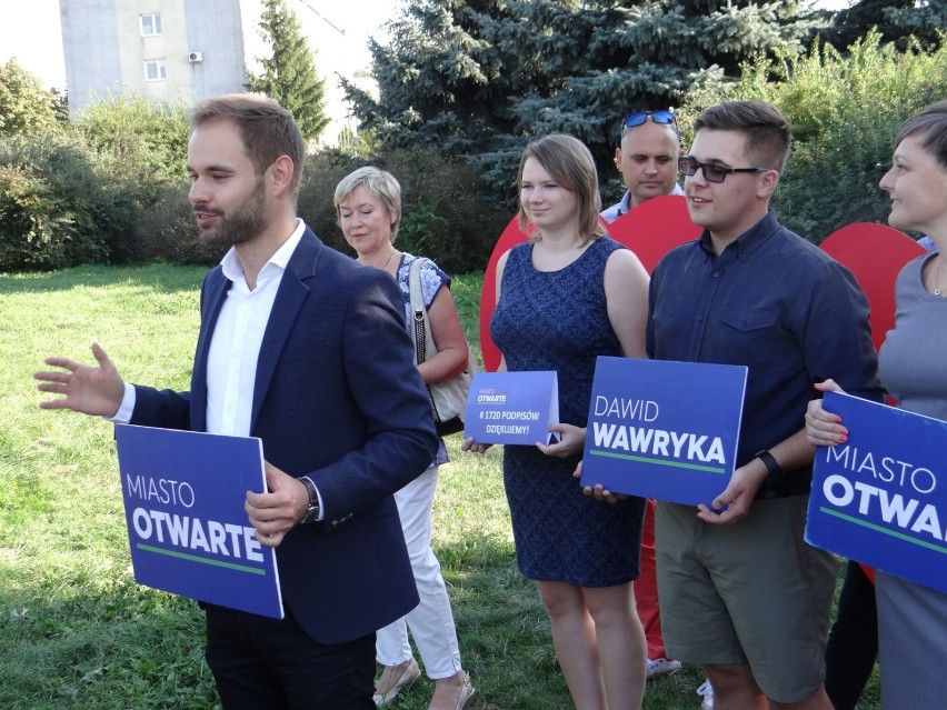 Wybory Radomsko 2018: Dawid Wawryka prezentuje kandydatów [ZDJĘCIA, FILM]