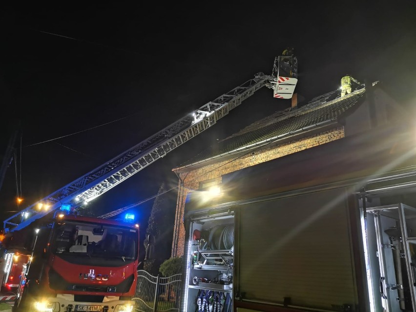 Pożar domu w Ligocie-Ligockiej Kuźni. Rodzina straciła dach nad głową