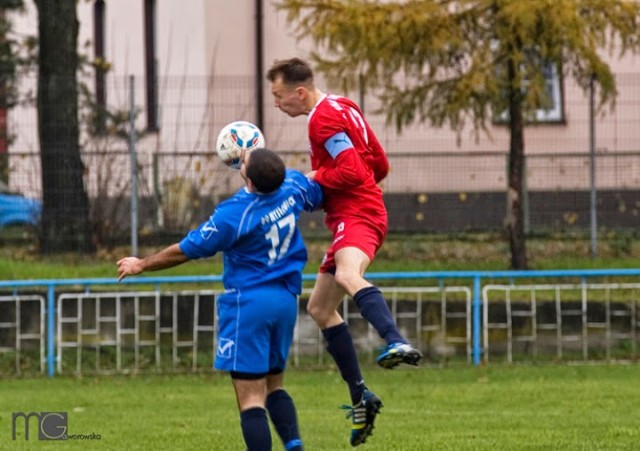 Piłka nożna w Mysłowicach [sezon 2014/15]: W ostatniej kolejce rundy jesiennej Górnik 09 Mysłowice uległ Unii Bieruń Stary 1:3 i spędzi przerwę zimową na 7. miejscu w tabeli