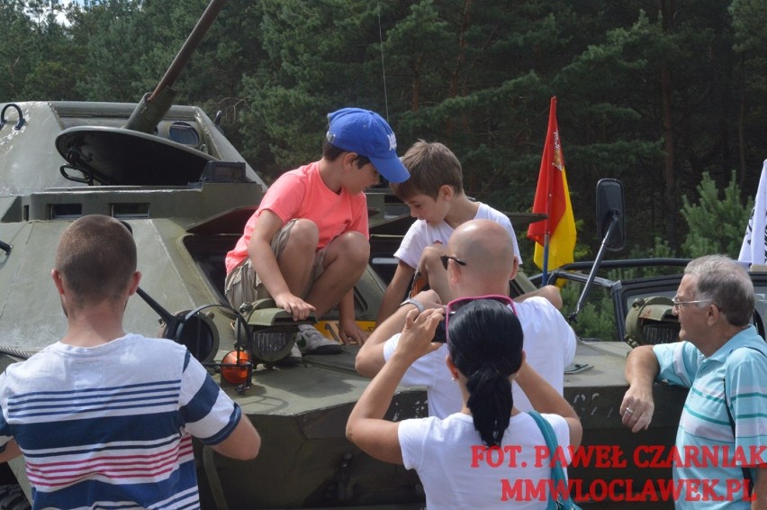 Piknik Militarny na terenie starego poligonu