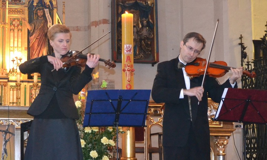 Malbork. Koncert w hołdzie Janowi Pawłowi II w kościele św. Jana Chrzciciela