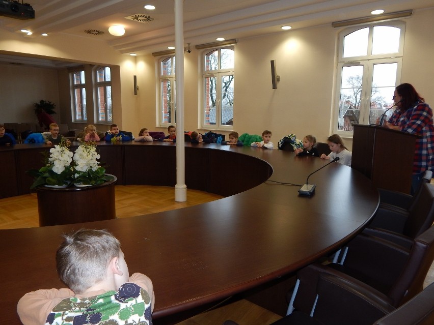 Przedszkolaki z Radości w Starostwie Powiatowym w Kwidzynie [ZDJĘCIA]