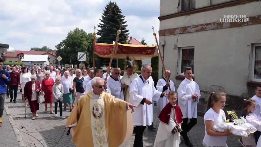 W Lubuskiem modlą się do tajemniczej świętej [WIDEO]