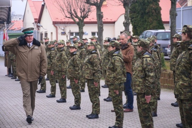 40 nowych funkcjonariuszy BiOSG złożyło dzisiaj ślubowanie w Przemyślu.