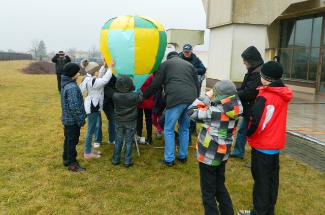 W balonowej rywalizacji wzięło udział  16 zawodników