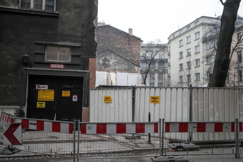 Kraków. Wyburzyli kamienicę przy ul. Librowszczyzny. Powstanie tam nowy budynek z garażem [ZDJĘCIA]