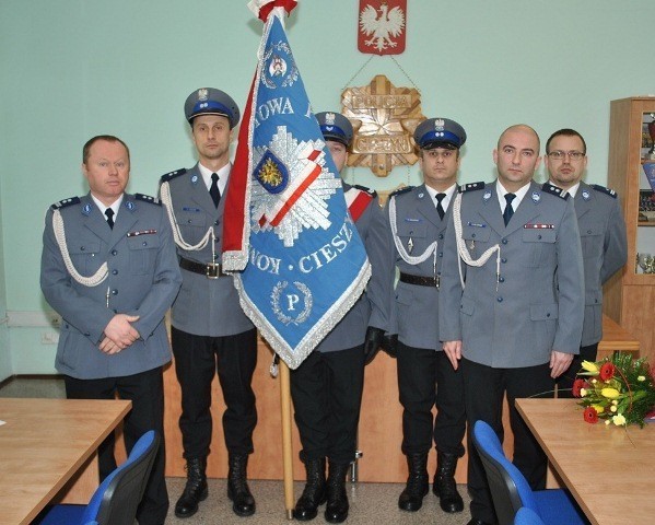 Mł. insp. Grzegorz Gładysz (drugi z prawej) odszedł z policji po 22 latach służby