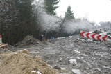 W oczekiwaniu na asfalt... Rolnicza przypomina bagno. Mieszkańcy tracą cierpliwość. ZDJĘCIA