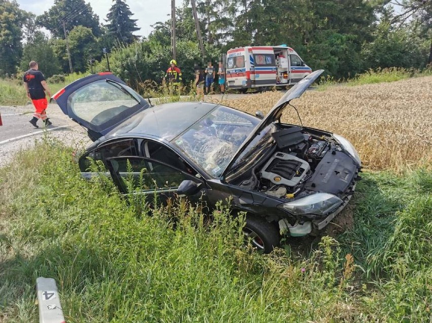 Zderzenie dwóch samochodów na drodze Brześć Kujawski -...