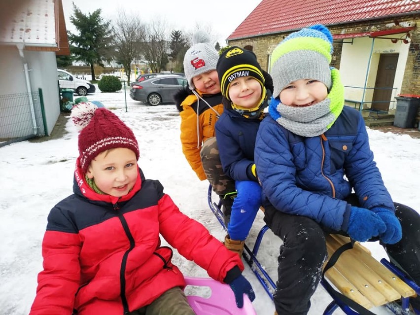 ZSP Przyprostynia. Przedszkolaki z zerówki uczciły nietypowe święto - Światowy Dzień Śniegu! [Zdjęcia - 19 stycznia 2021]