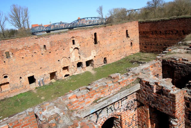 Nowi gospodarze zamku dybowskiego chcą zainaugurować swoją działalność majówką