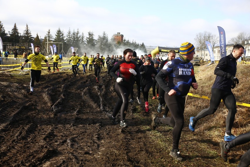 Runmageddon - Twierdza Modlin. Zdjęcia uczestników z trasy zawodów. Tak wyglądała rywalizacja