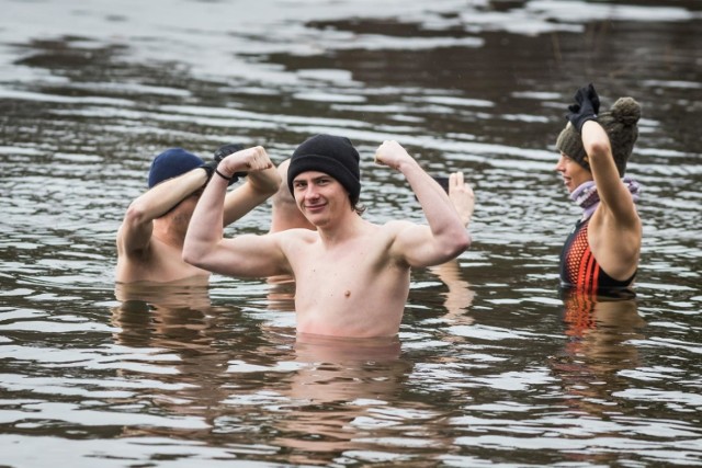 Morsowanie w Jeziorze Jezuickim w Pieckach pod Bydgoszczą