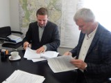 Podpisano umowę na realizację przebudowy drogi gminnej nr 227015G w Lipiej Górze