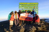 Ambasada Żory: Pracownicy zdobyli szczyt Kilimandżaro!